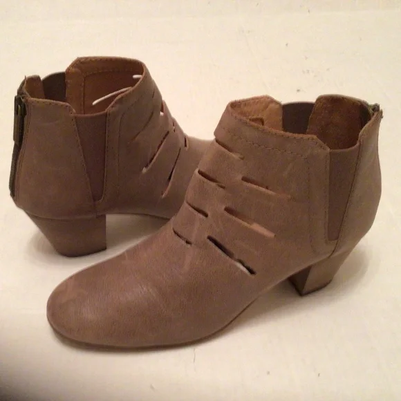 Aquatalia | Shoes | Aquatalia Vero Cuoio Tan Booties Size 85  display picture 1